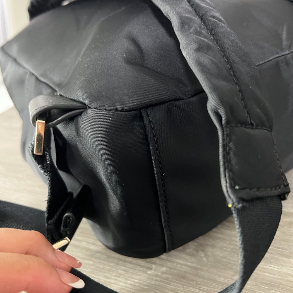 Kate Spade Nylon Backpack Watson Lane Hartley Medium Black Gold - Picture 3 of 4